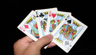 Imagem sobre História dos Jogos de Cartas Online